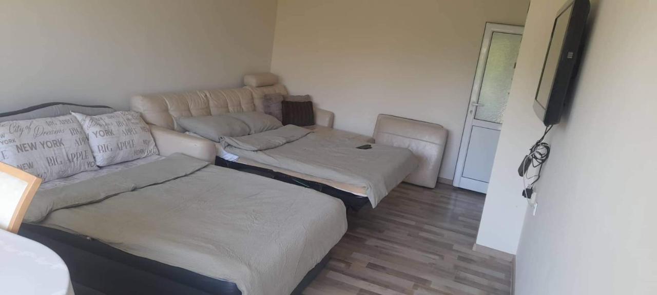 מונטנה Pliska Apartment מראה חיצוני תמונה